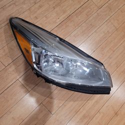 2013-2016 Ford Escape Right Passenger Side Headlight Oem 