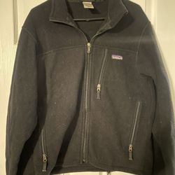 Patagonia Synchilla Black Full Zip Fleece Size M