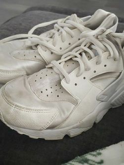 Nike Tennis Shoes