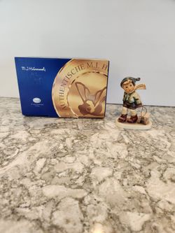 New Goebel Hummel Figurine #2047 "Winter Sleigh Ride" **** Exclusive Edition