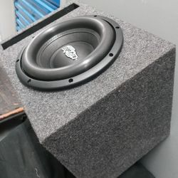 12"Audio Legion High Roll Surround Dual 2 Ohm 1200 Watt Subwoofer Slotted A Trend Box. Free Delivery And Demo