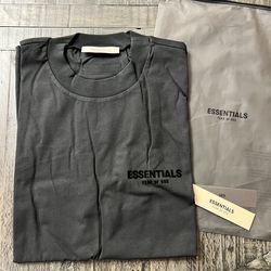 ESSENTIALS - Fear of God T-shirt (XL)