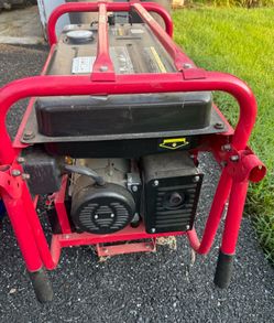 The Gentron GG10020 is a heavy-duty portable generator featuring a 15 HP, 420cc OHV engine that delivers 8,000 running watts and 10,000 peak watts.
