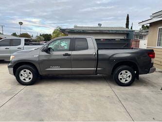2011 Toyota tundra