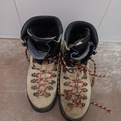 Hiking Boots Or Work . Italian Made. Size 8.5 Man's