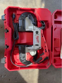 Milwaukee 6232-21 DEEP CUT VARIABLE SPEED. Brand New. (Does Not Come With Blade)