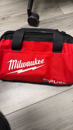 Miwaukee bag M12