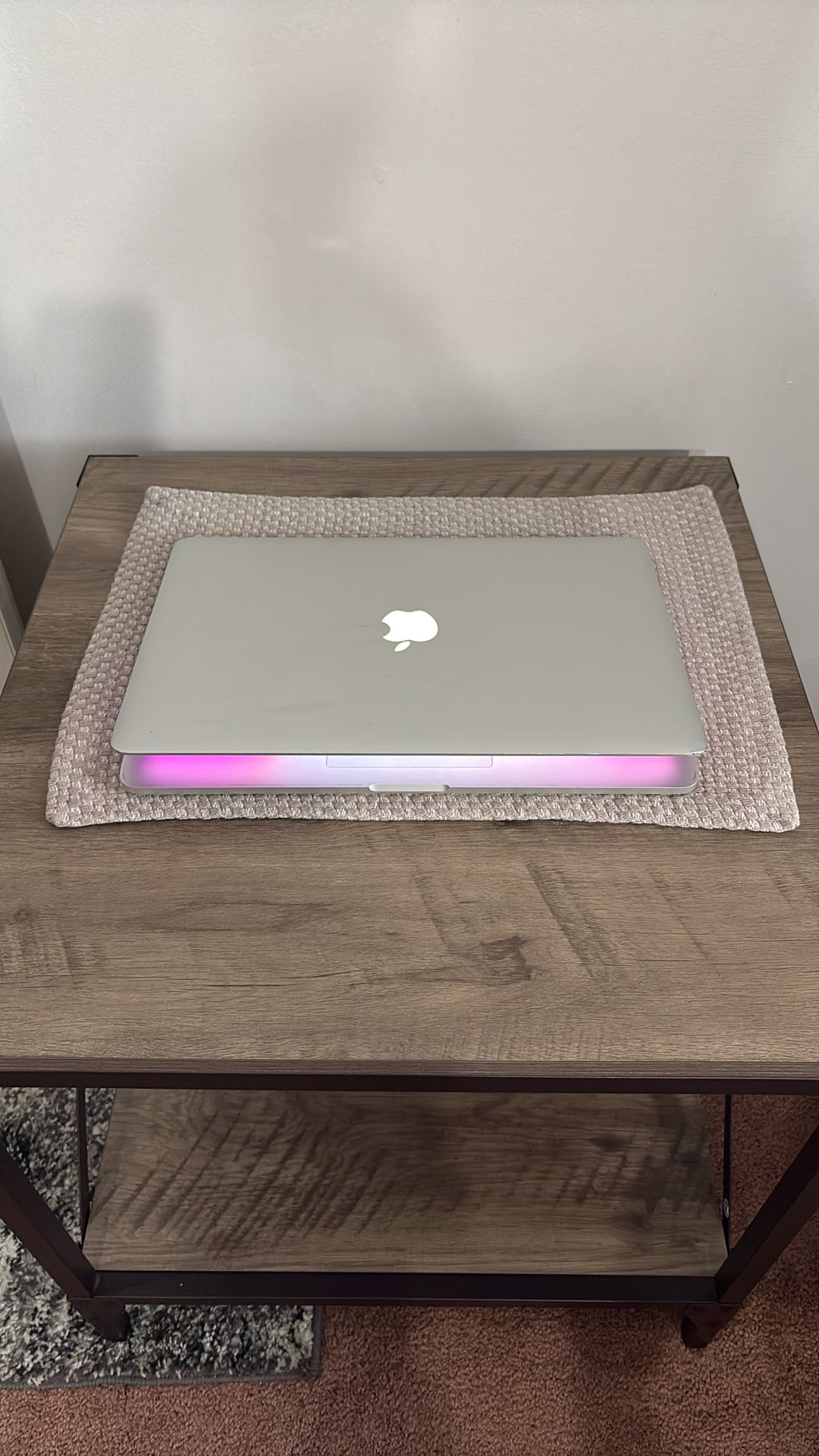 2.5 GHz Apple MacBook Pro 15” 2015 i7 16GB Ram 120GB SSD Fully Functional