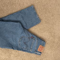 Levi’s Ribcage jeans