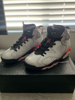 Air Jordan 6 Retro Reflections of a Champion Silver – With Box