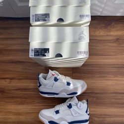Jordan 4 SB Navy Size 11 & 11.5