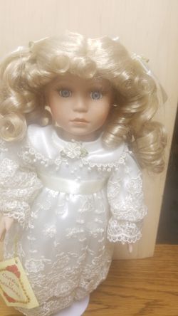 Collectevel porcelain doll