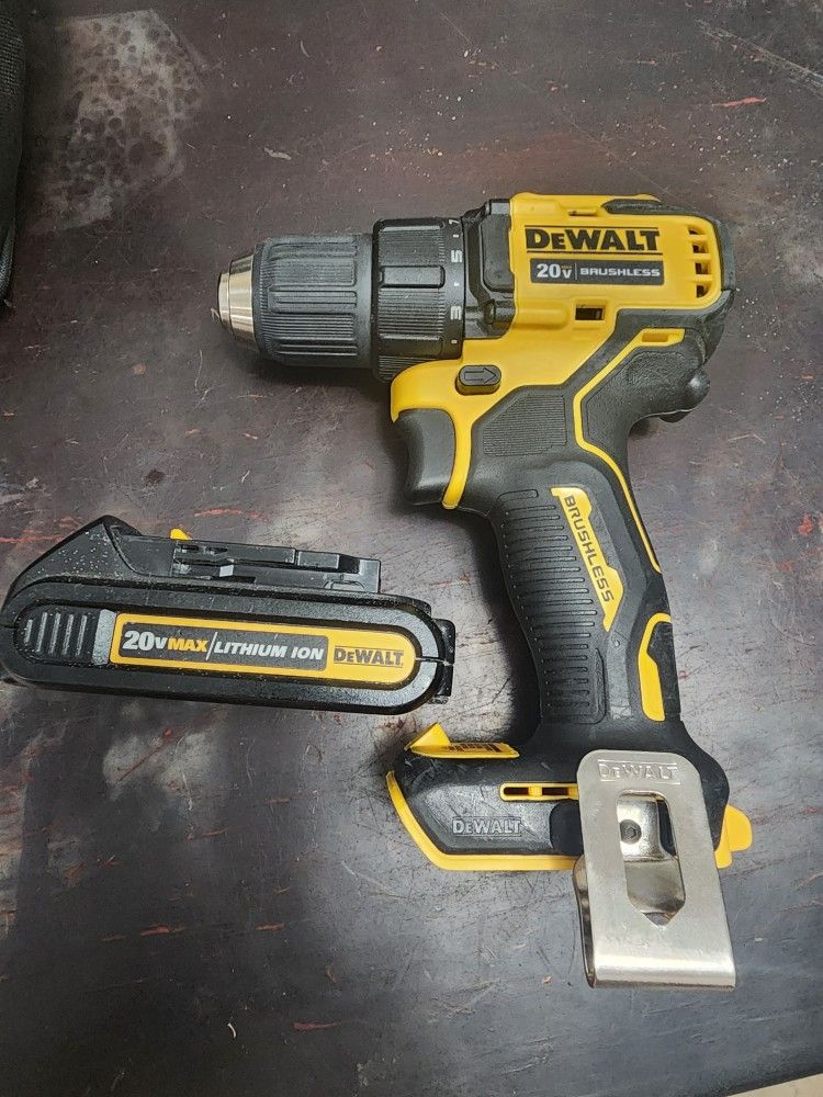 DEWALT ATOMIC 20V MAX Brushless Compact Drill