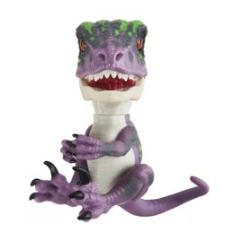 Fingerling Razor Raptor Toy