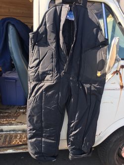 Traje para el frío nuevo