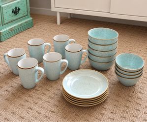 Speckled Seafoam Ceramic Dinnerware Set – Mugs, Bowls & Plates