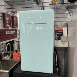 Magic Chef Fridge