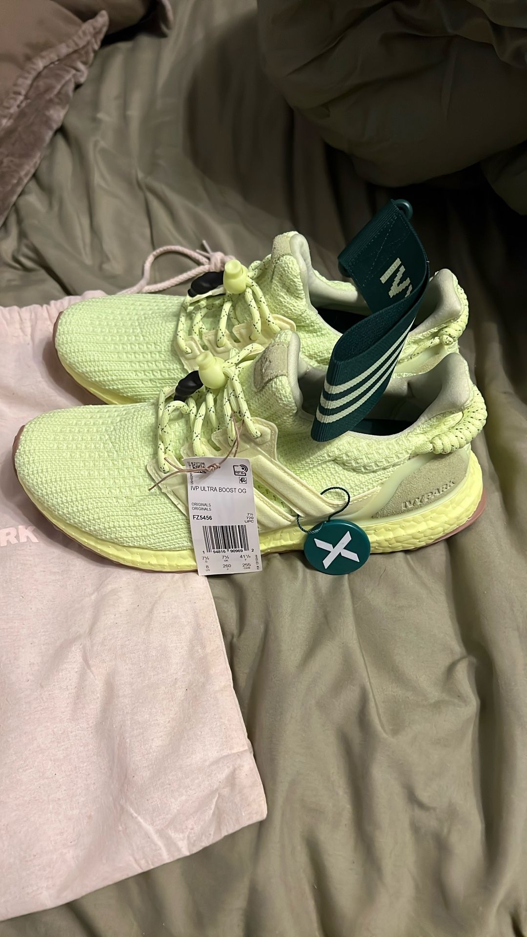 Adidas ultra Boost Beyoncé Ivy Park 