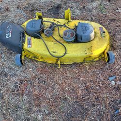 John Deere Riding 100series 42"Deck 