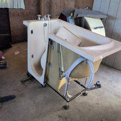 2015 Premier Care walk-in tub Model 01/0801 jetted USED Local pick up only