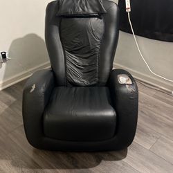 Human Touch IJOY MASSAGE COUCH 