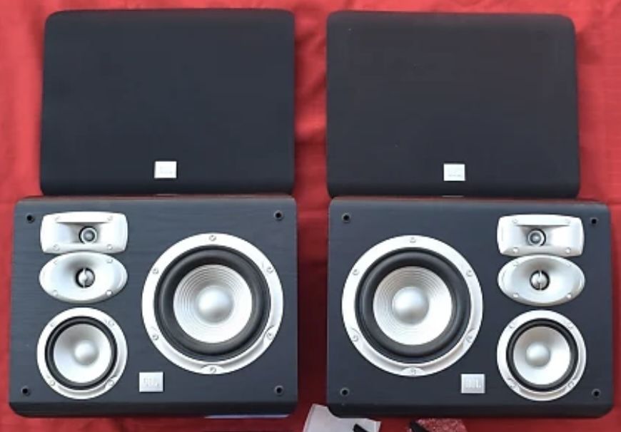 JBL L820 4-Way Speaker - 75 W RMS(Pair).