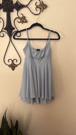 Formal dress, Light Blue with light sparkles. Size medium does run small.