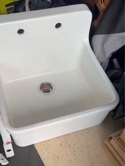 💎 KOHLER Gilford 24" Farmhouse Utility Sink - Complete Set (w/ $350 Brackets & Faucet)