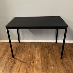 Black Table Desk