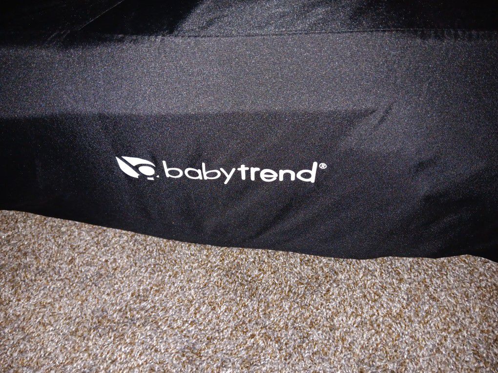 Baby Trend Bassinet $ 40