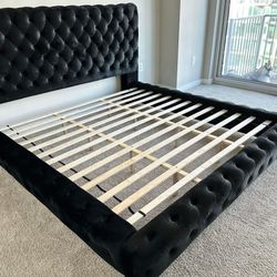New Queen Size  King Size Black Platform Bed Frame 
