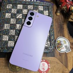 Samsung Galaxy S22 128GB Violet Unlocked