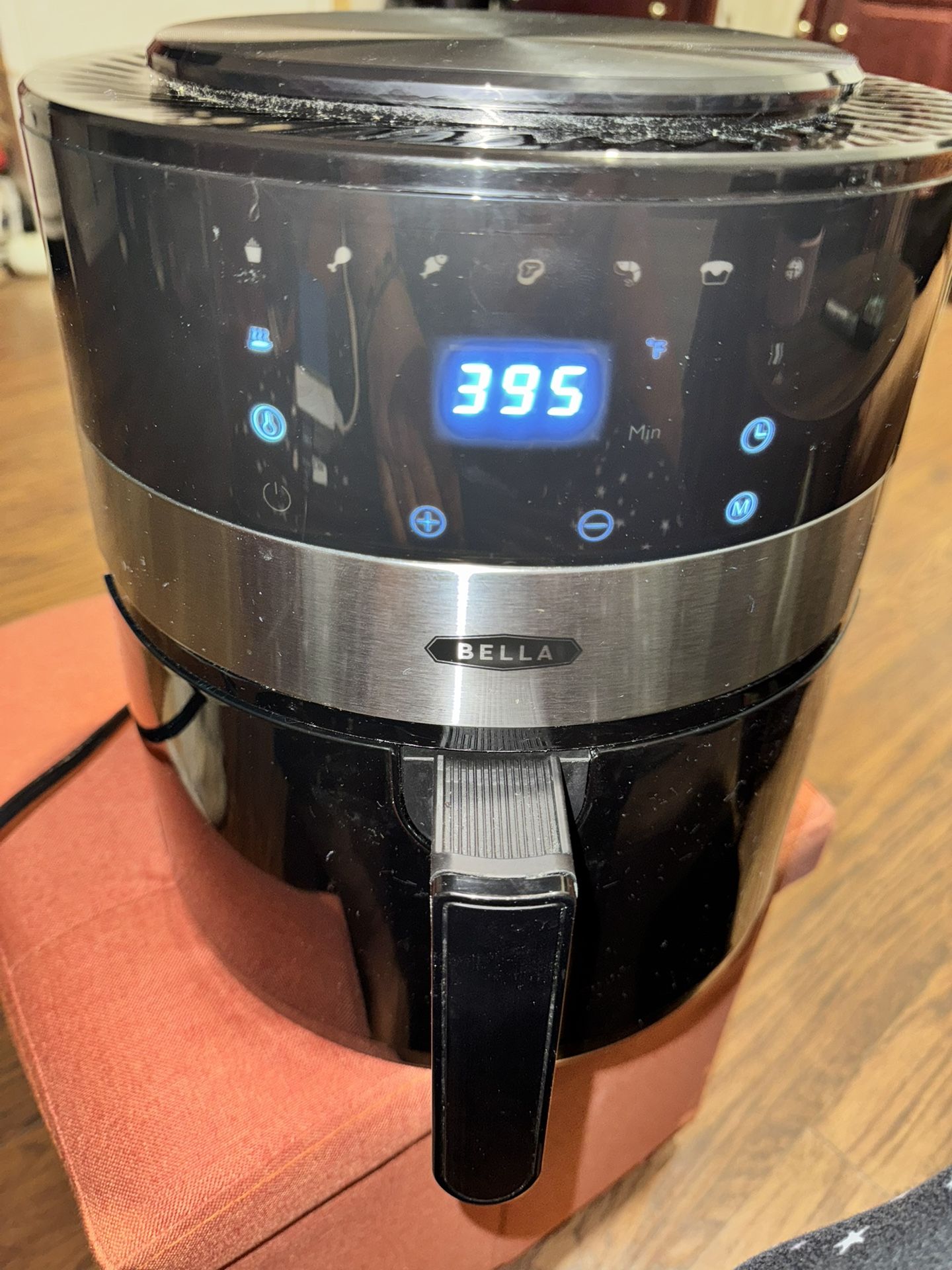 $10-Bella Air Fryer