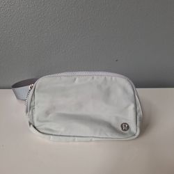 Lululemon Everywhere Belt Bag Gray