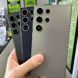 Unlocked Samsung Galaxy S24 Ultra 5G 512GB