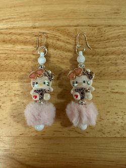 Hello Kitty Beaded Earrings Pom Pom
