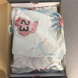 Nike Air Jordan 1 Mid SE White Guava Ice Sea Glass size 12