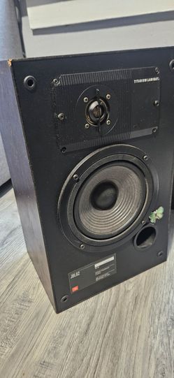 Jbl62 2 way speakers