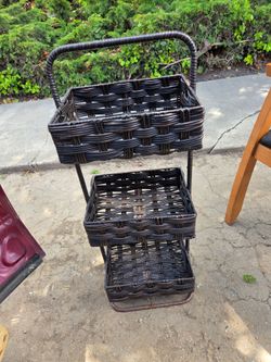 Black 3 tier