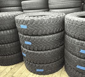 37 x 12.50 R20 Yokohama Geolandar Set of 4 Used