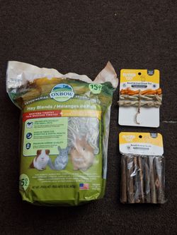Small Animal Pet Bundle – Hay, Chew Toy & Arch