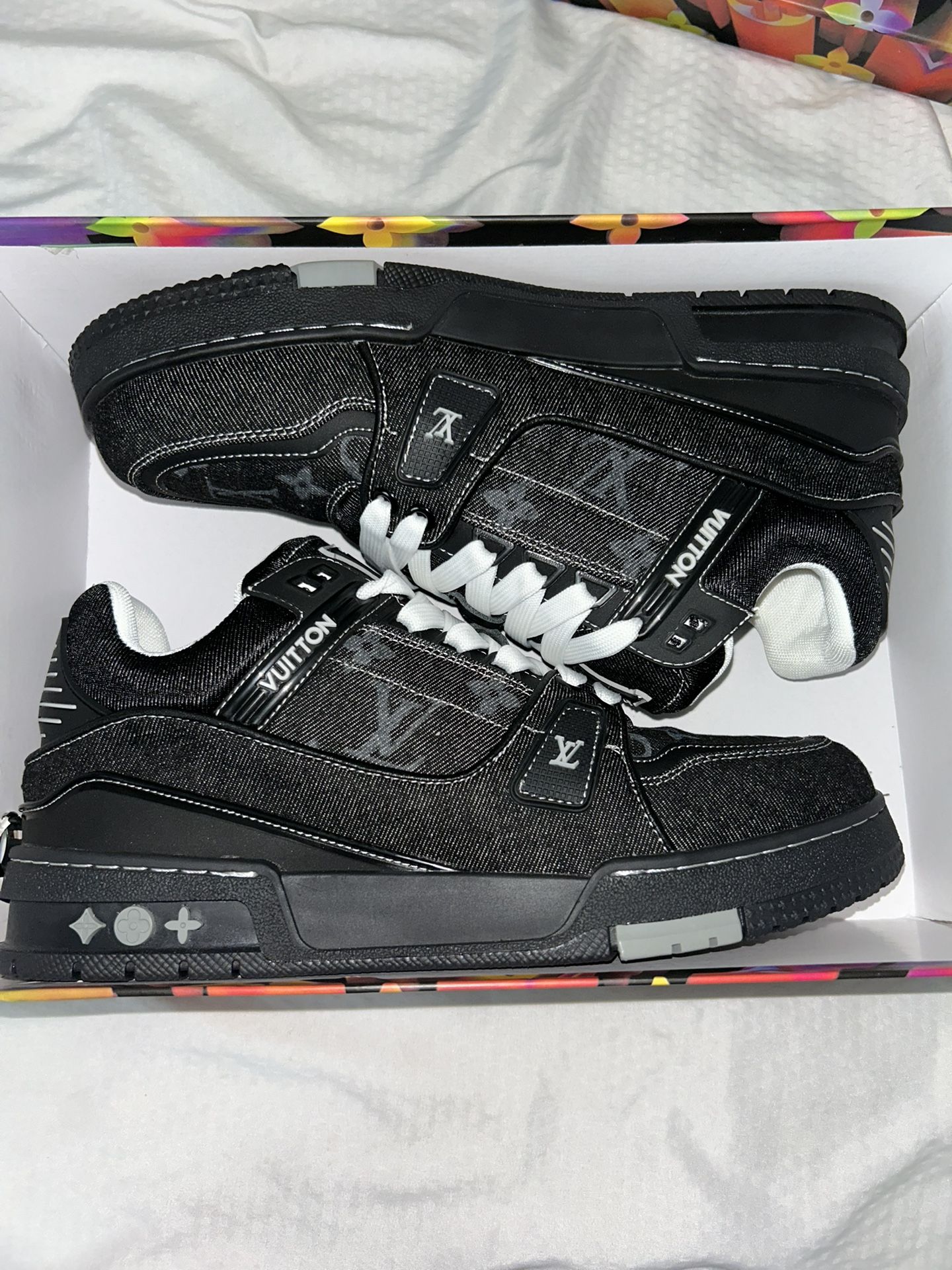 Lv trainer sneakers