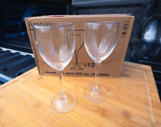SALE 75%, Set of 12, Arcoroc Premium Wine Glasses
