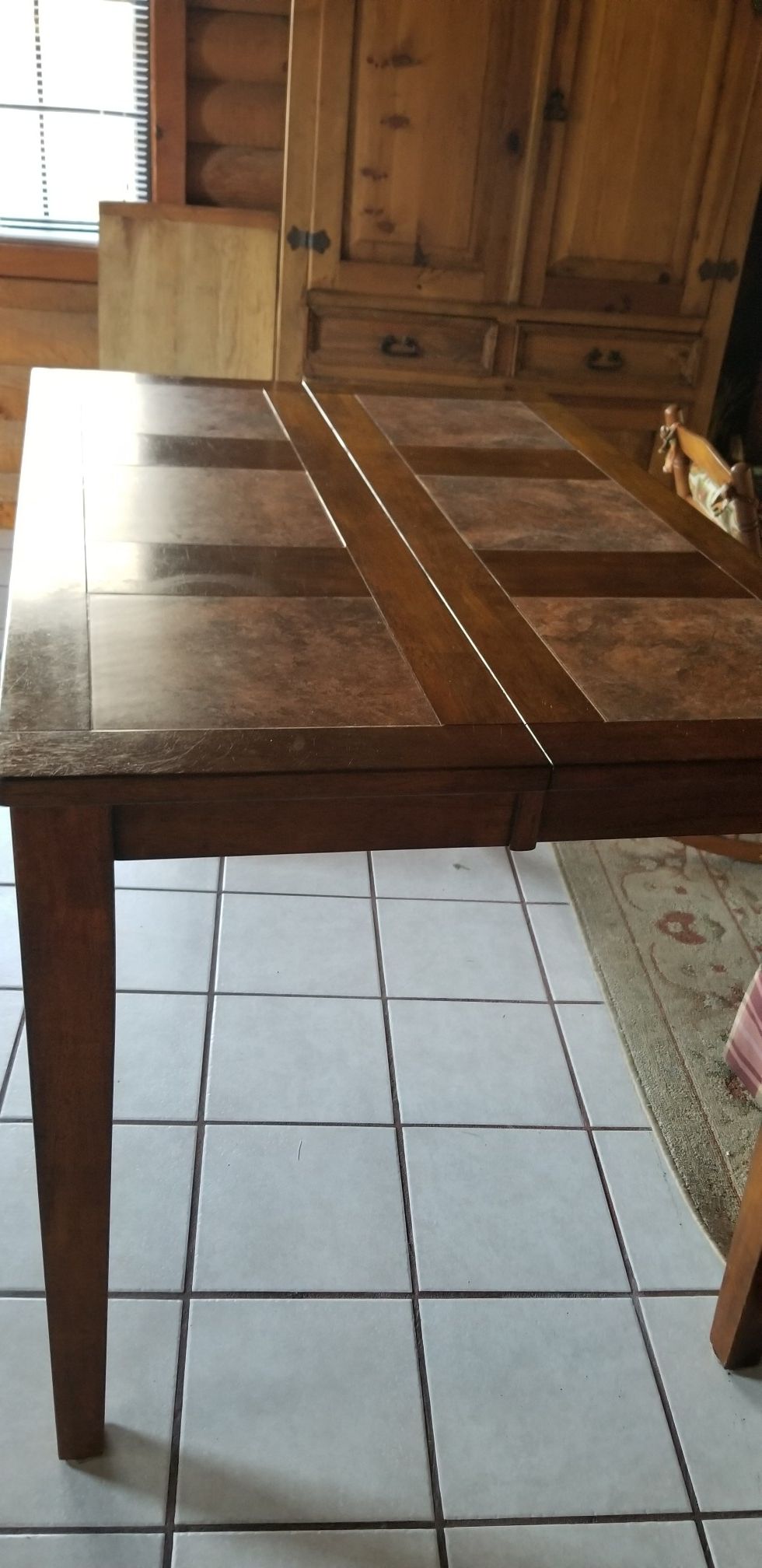 Counter high table, great condition