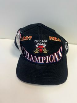 NWT Vintage 1997 Chicago Bulls NBA Champions Locker Room Snapback Hat - Deadstock