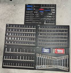 Kobalt 1/4”, 3/8”, & 1/2” Drive 90 tooth ratchets & assorted sockets.