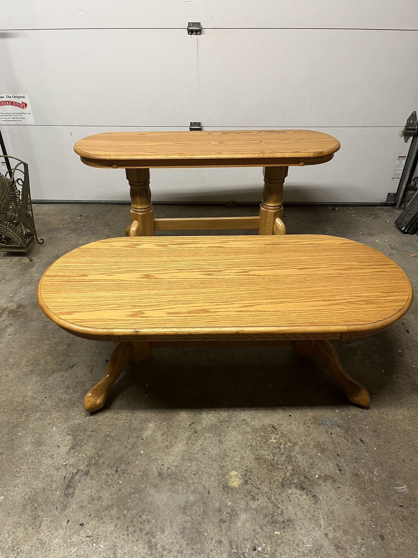 Matching Oak Coffee Table & Console Table in Great Condition Along With an End Table Showing In Last 2 Pictures