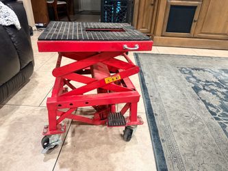 Great condition  motorcycle lift or transmission jack