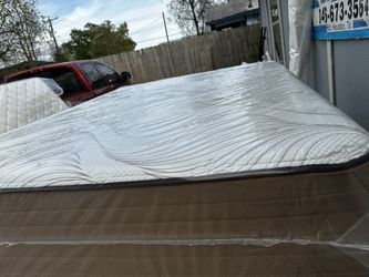 Set Queen Sizes Mattress And Box Spring 