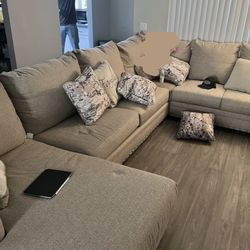 couch with pillows 